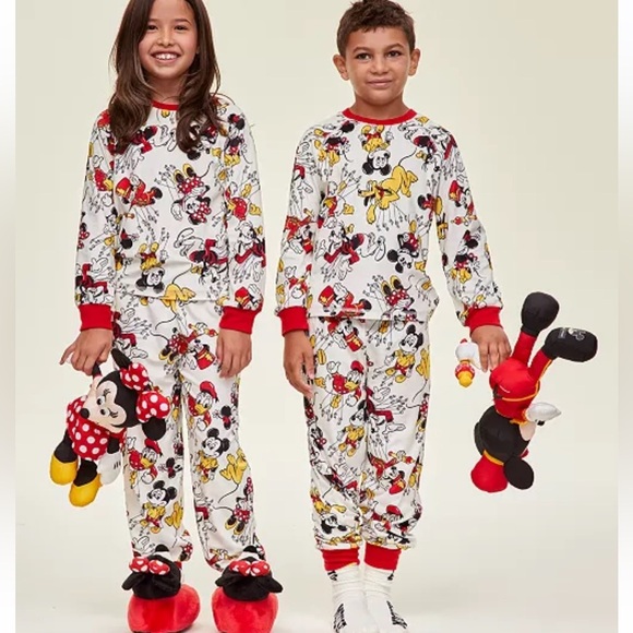 Disney | Macy's  Kids 2-Pc Parade Balloons Pajamas Set - Picture 1 of 3